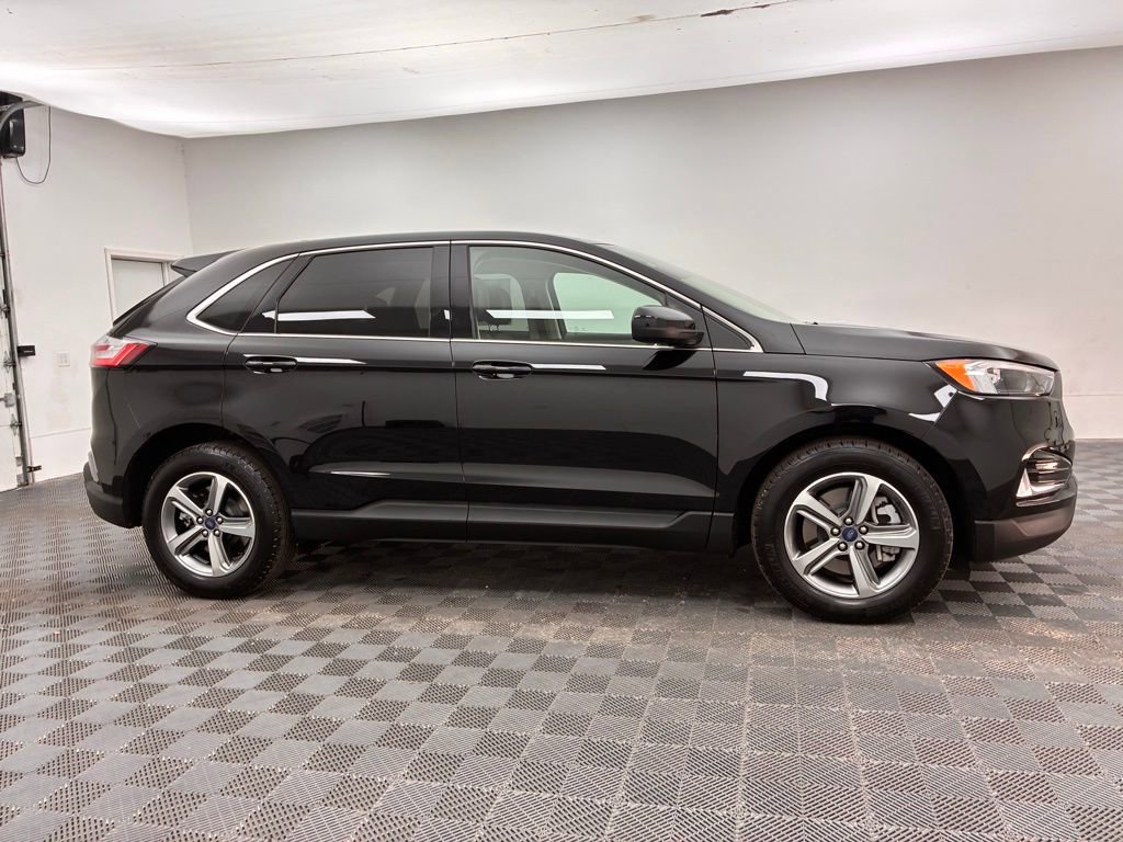 Certified 2022 Ford Edge SEL w/ Convenience Package image 8