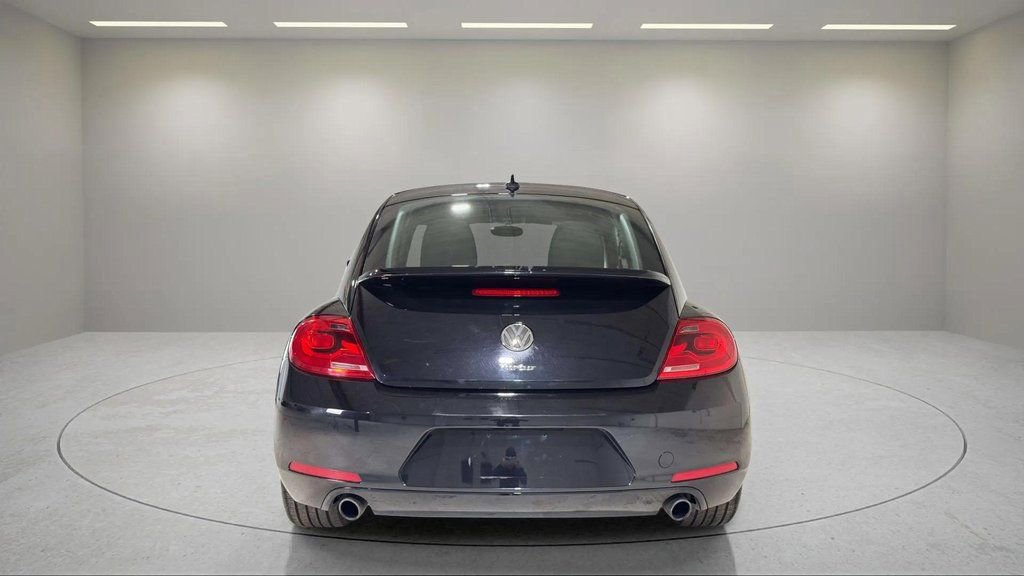 Used 2012 Volkswagen Beetle Turbo image 4