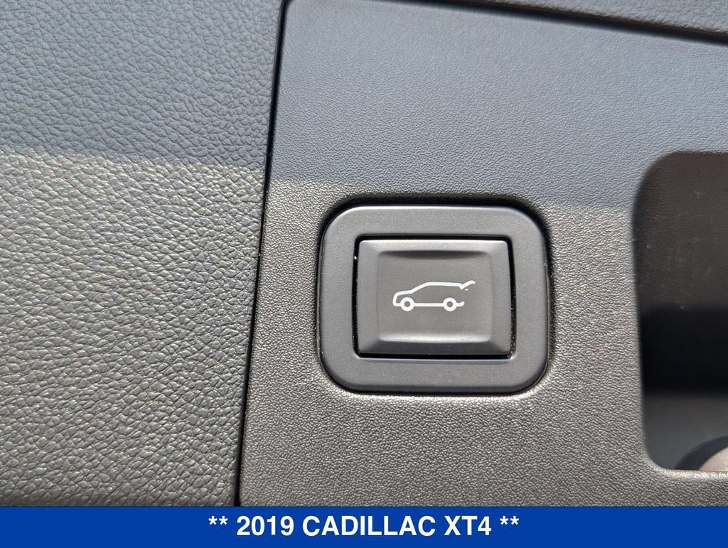 Used 2019 Cadillac XT4 Premium Luxury AWD/4WD image 32