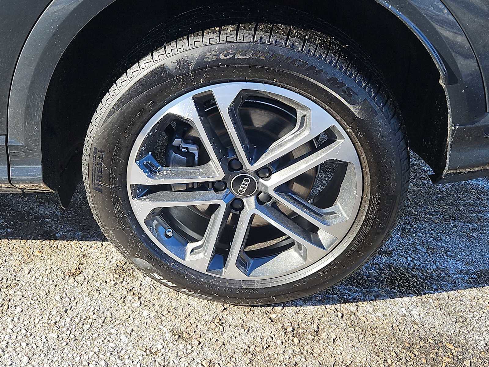 Certified 2025 Audi Q5 Premium w/ Convenience Package image 8