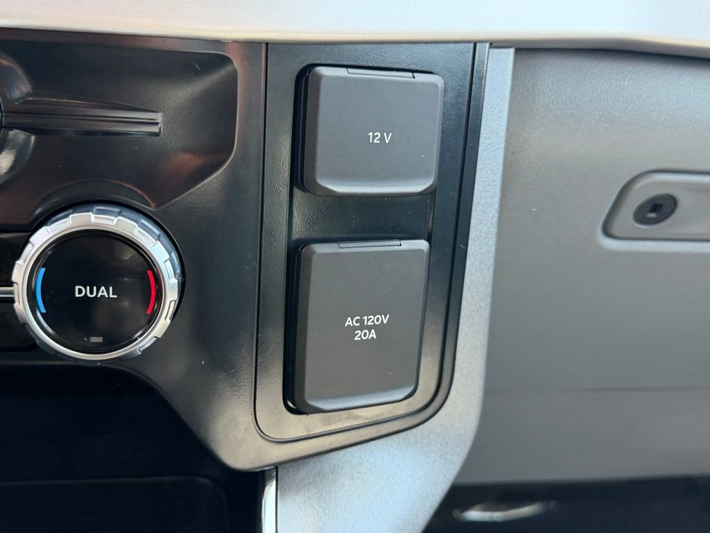 Used 2023 Ford F150 Lightning XLT AWD/4WD image 35