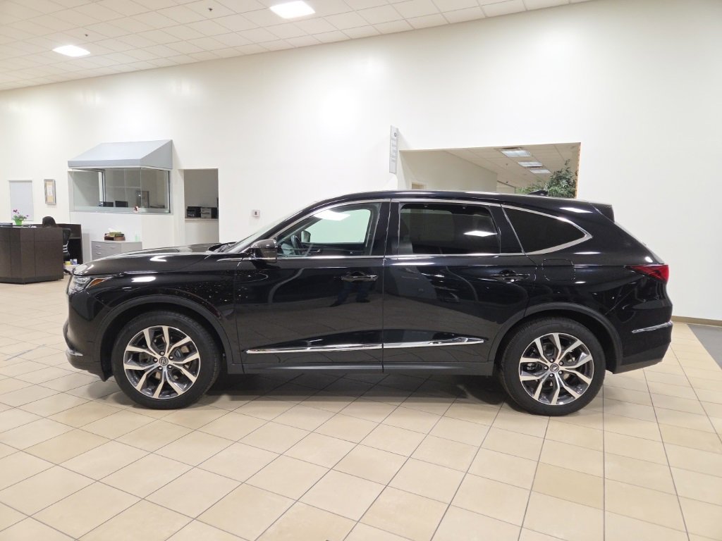 Used 2024 Acura MDX SH-AWD w/ Technology Package image 2