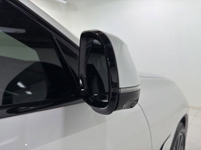 Used 2021 BMW X6 xDrive40i w/ Executive Package AWD/4WD image 25