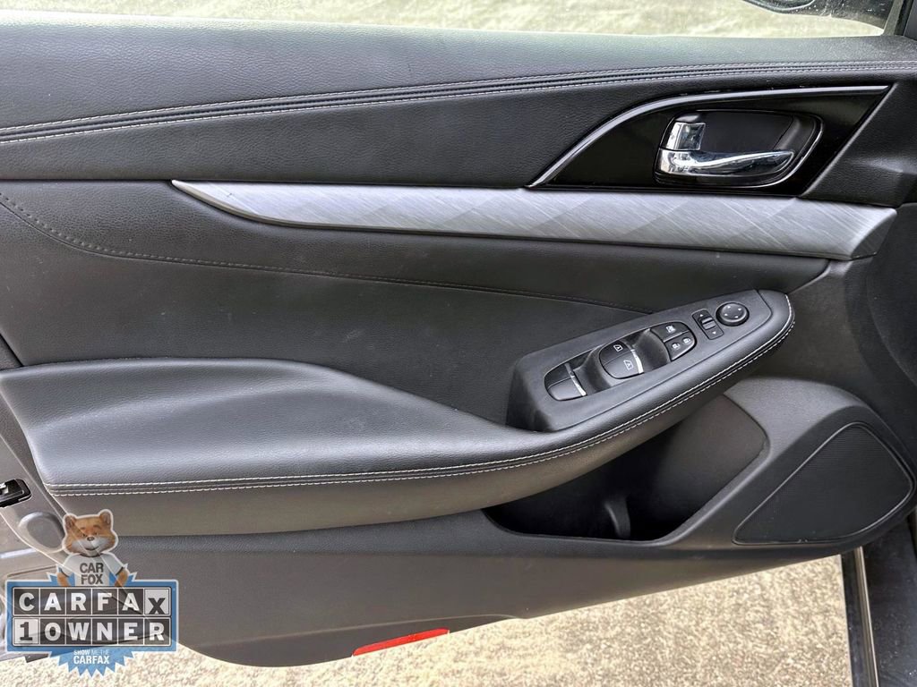 Used 2018 Nissan Maxima 3.5 SV image 19