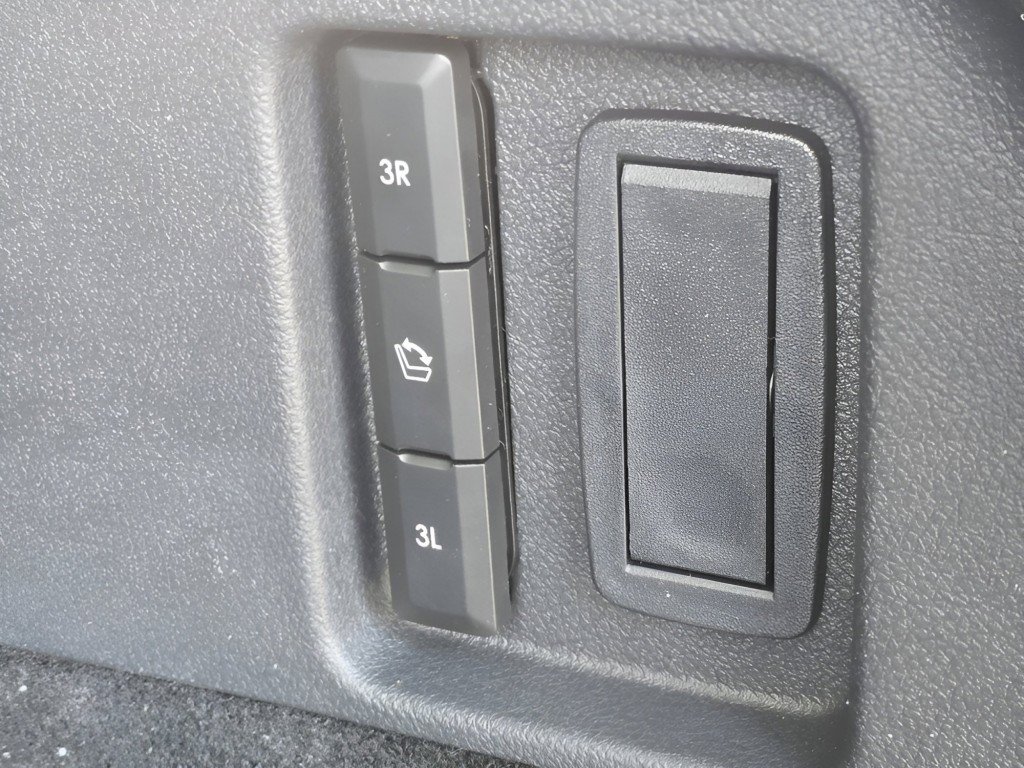 Used 2025 Lincoln Aviator Reserve w/ Equipment Group 201A image 24