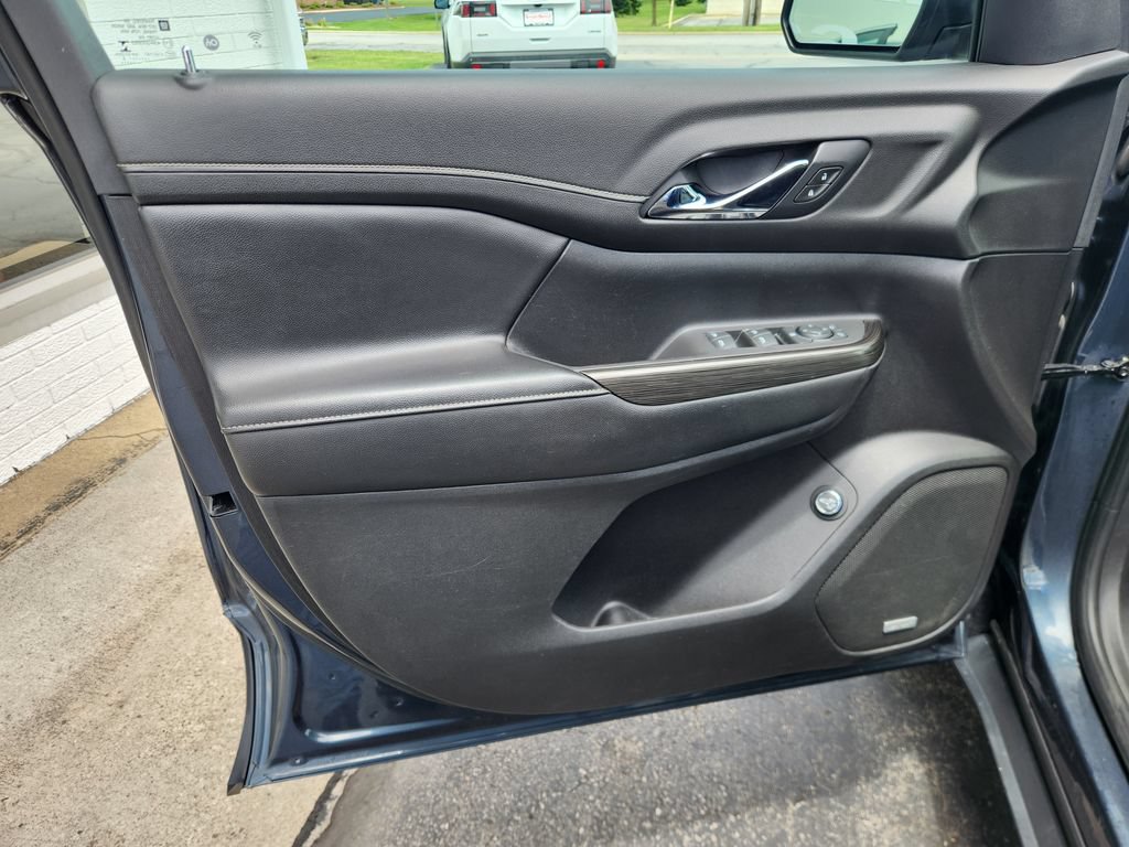 Used 2019 GMC Acadia SLT AWD/4WD image 28