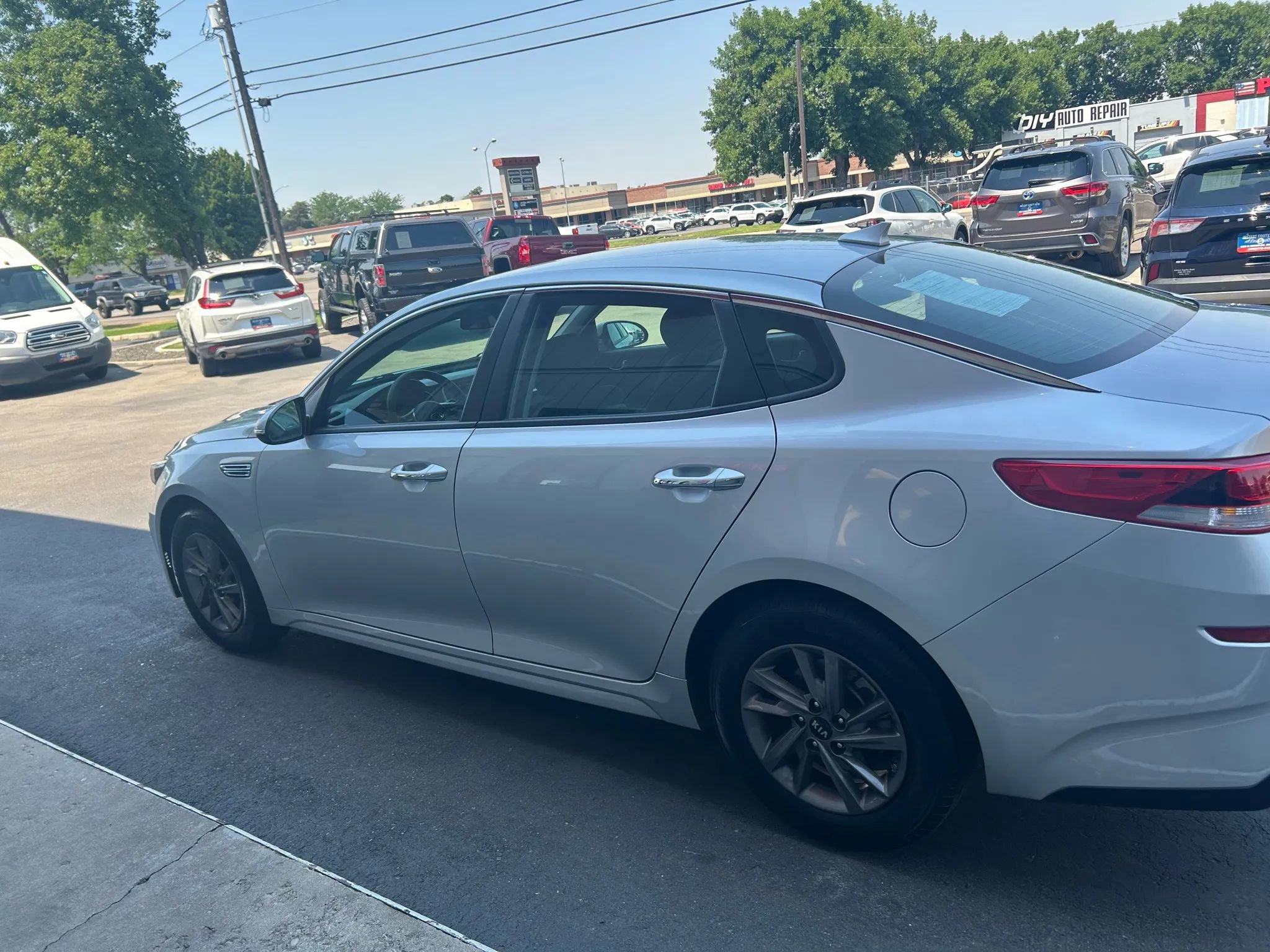 Used 2020 Kia Optima LX image 30