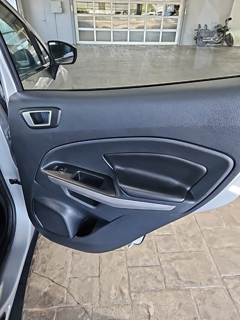 Used 2021 Ford EcoSport Titanium image 13