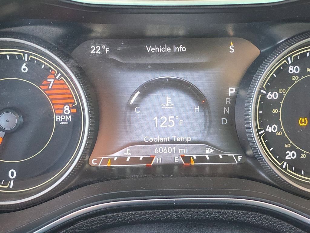 Used 2019 Jeep Cherokee Limited image 22