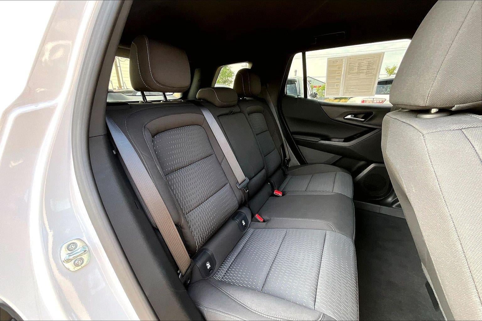 Used 2026 Chevrolet Equinox LT FWD image 22