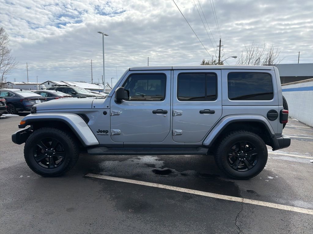 Used 2021 Jeep Wrangler Unlimited Sahara image 2