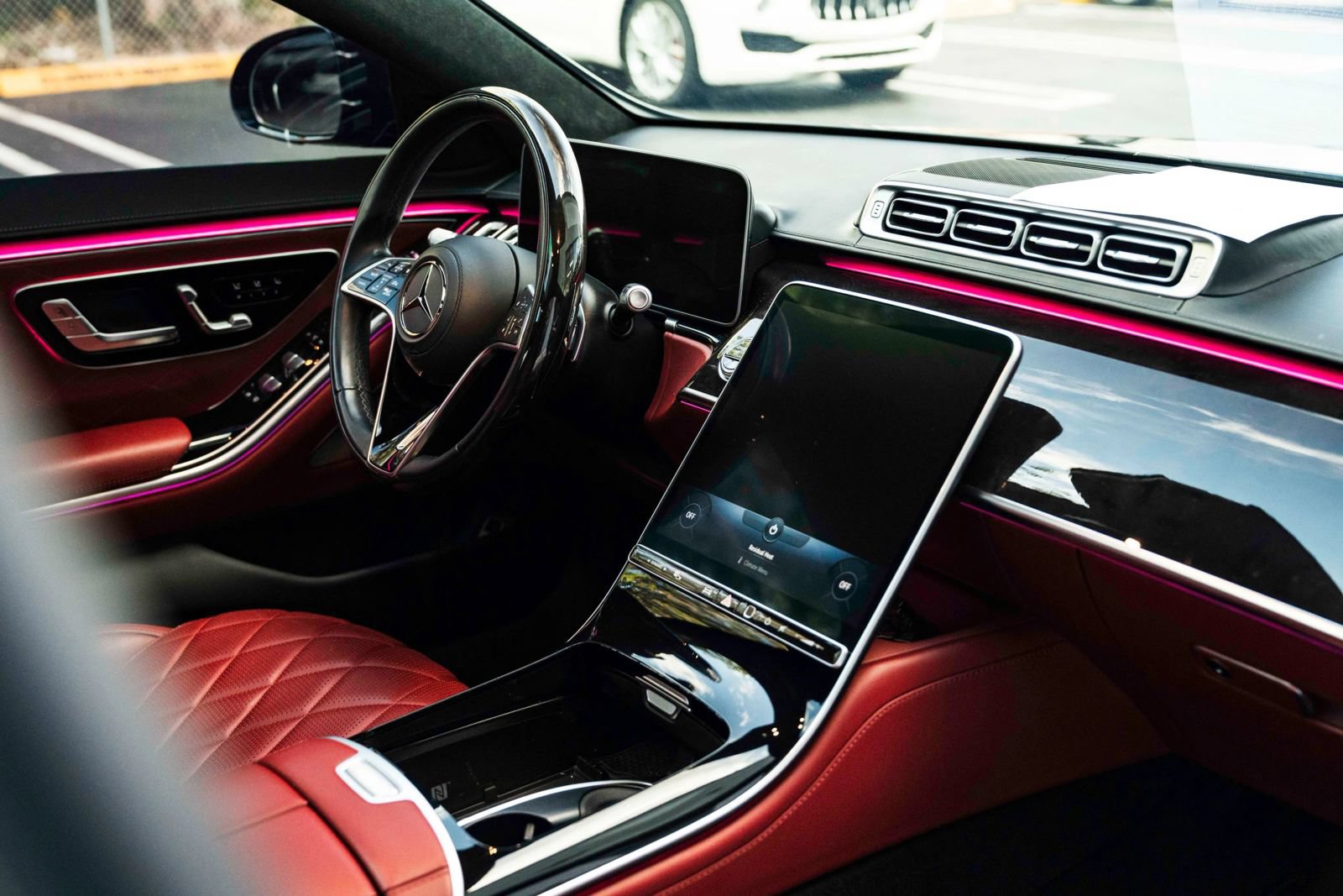 Used 2023 Mercedes-Benz S 500 4MATIC image 25