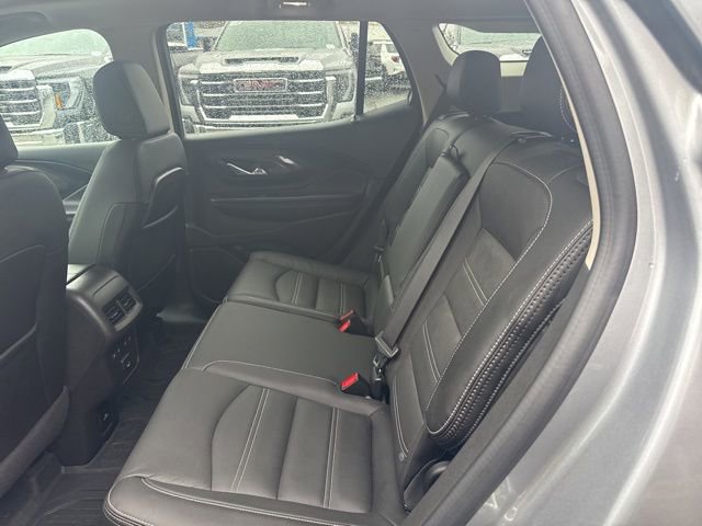 Used 2024 GMC Terrain Denali w/ Denali Premium Package AWD/4WD image 25