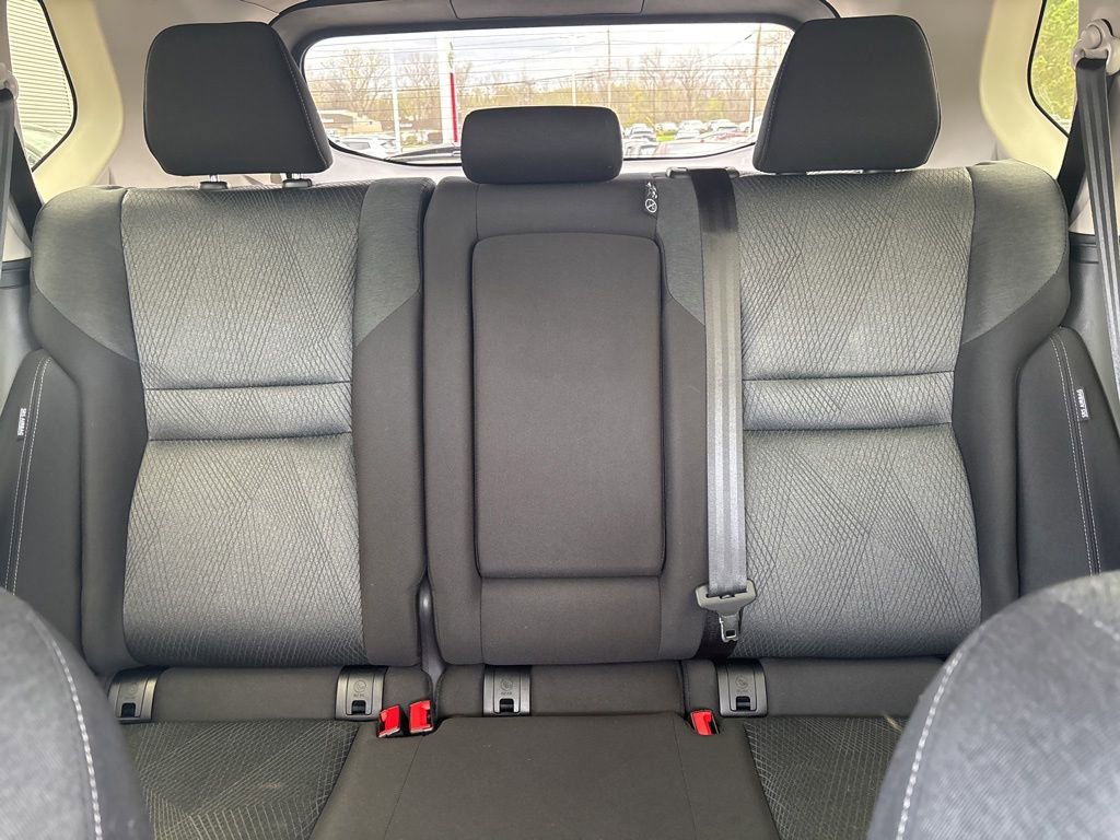 Used 2024 Nissan Rogue SV AWD/4WD image 32