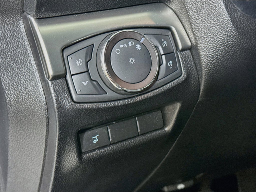Used 2019 Ford Explorer XLT w/ Equipment Group 201A FWD image 10