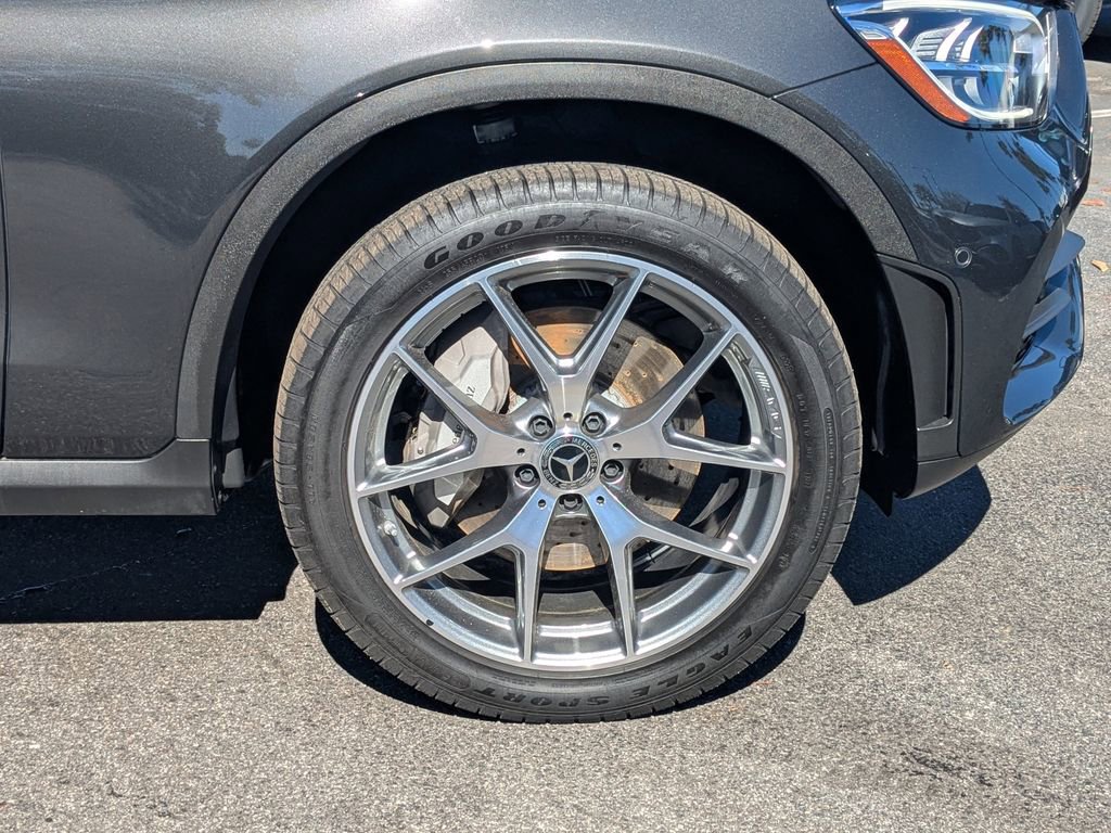 Certified 2022 Mercedes-Benz GLC 300 4MATIC w/ AMG Line image 22