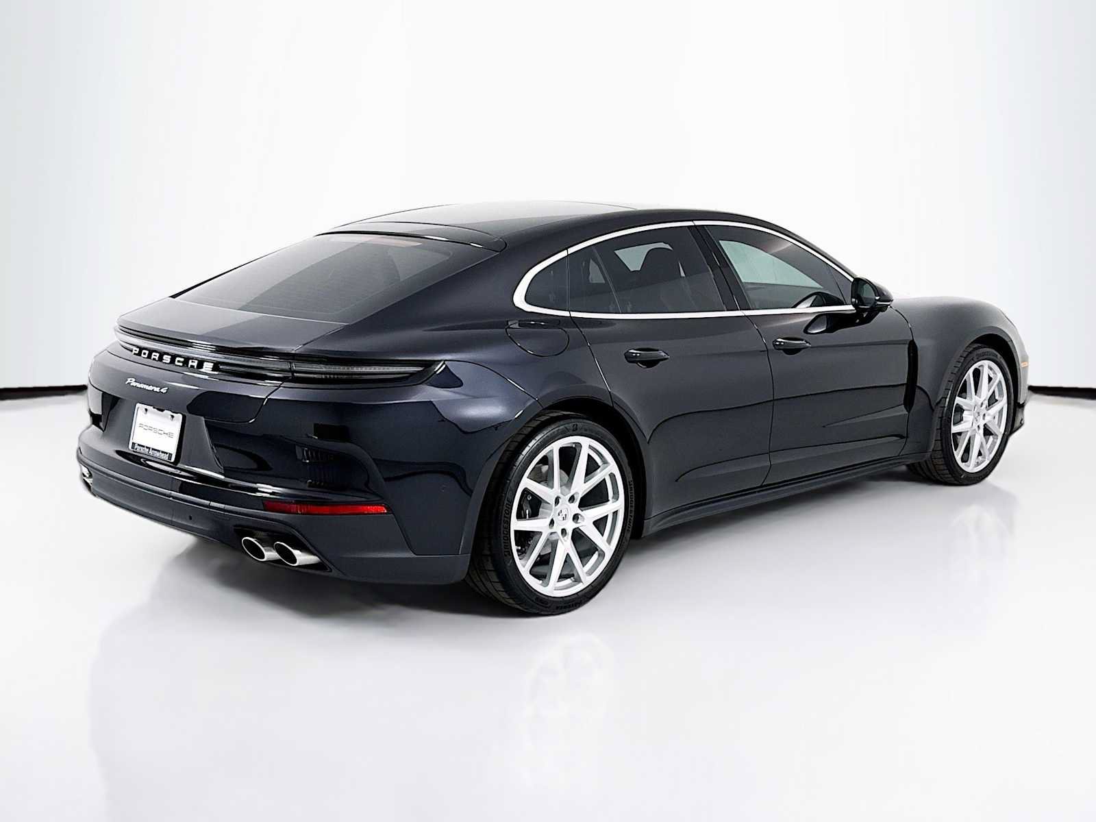 Used 2025 Porsche Panamera 4 AWD/4WD image 9