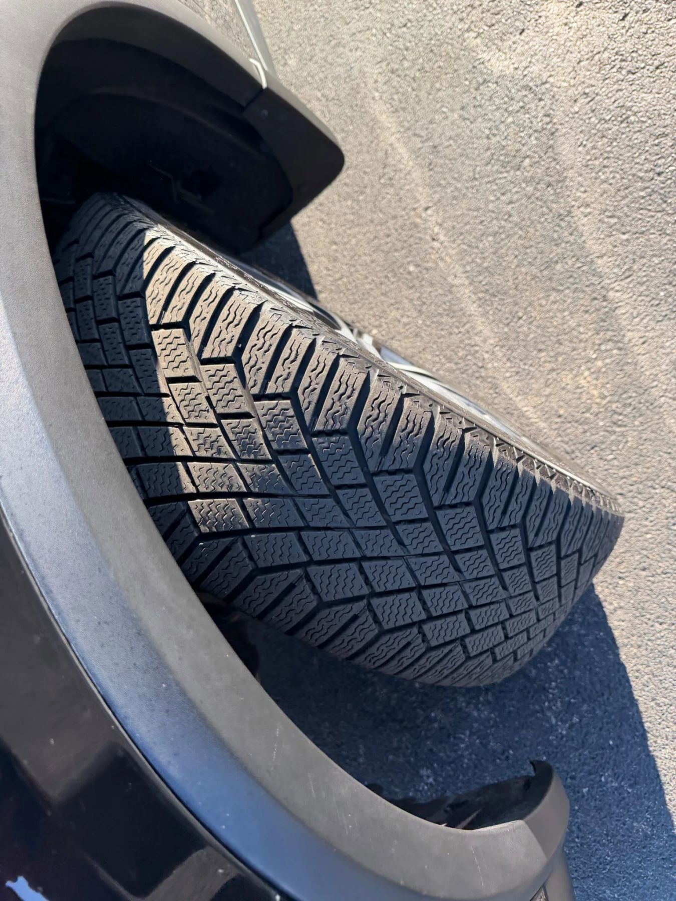 Used 2018 INFINITI QX30 Premium w/ Navigation Package image 41