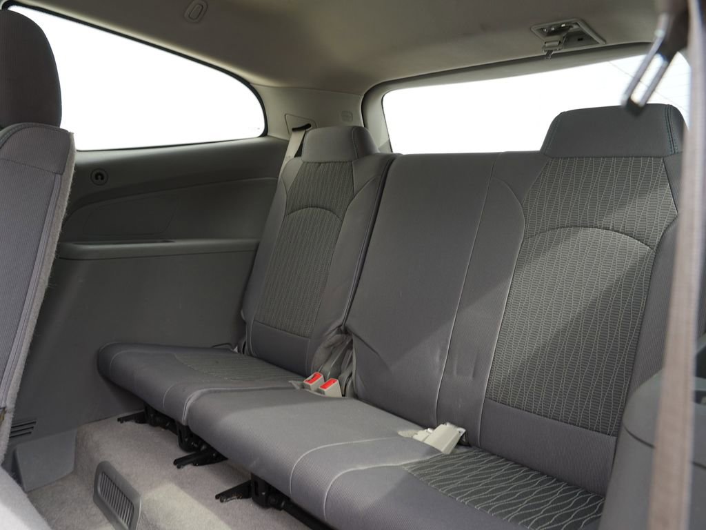 Used 2015 Chevrolet Traverse LS image 26
