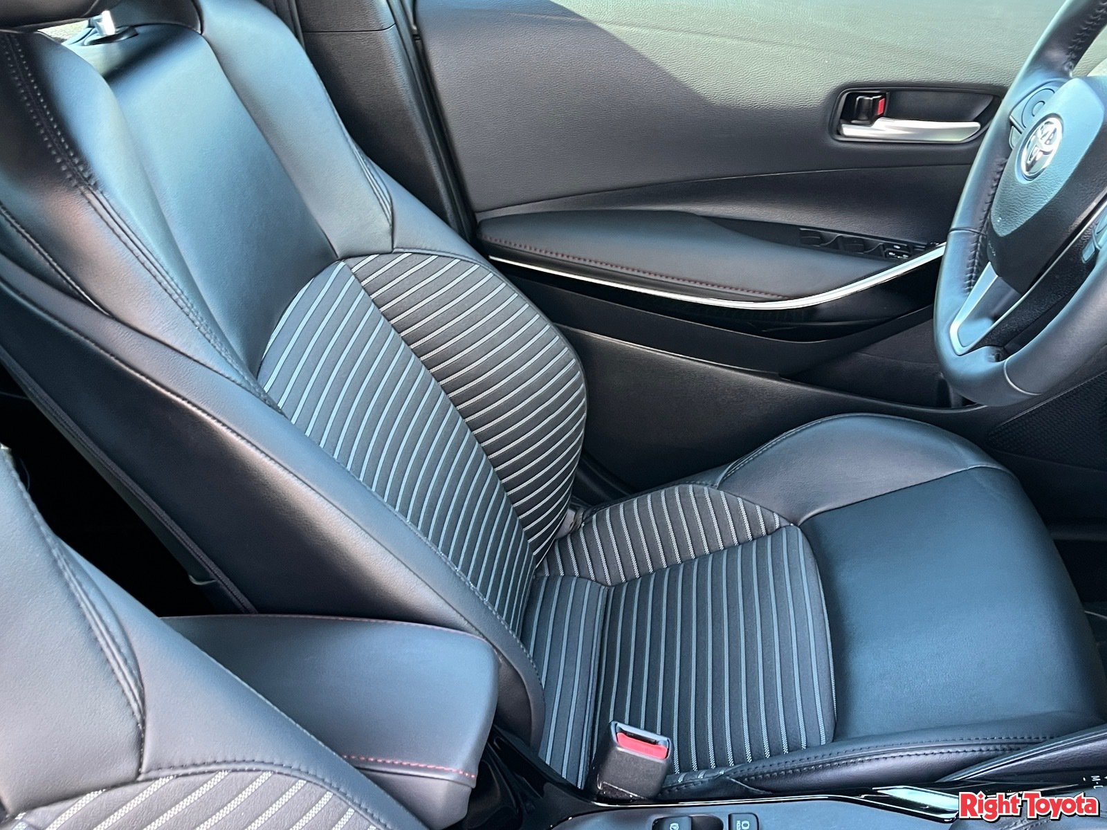 Certified 2024 Toyota Corolla XSE FWD image 14