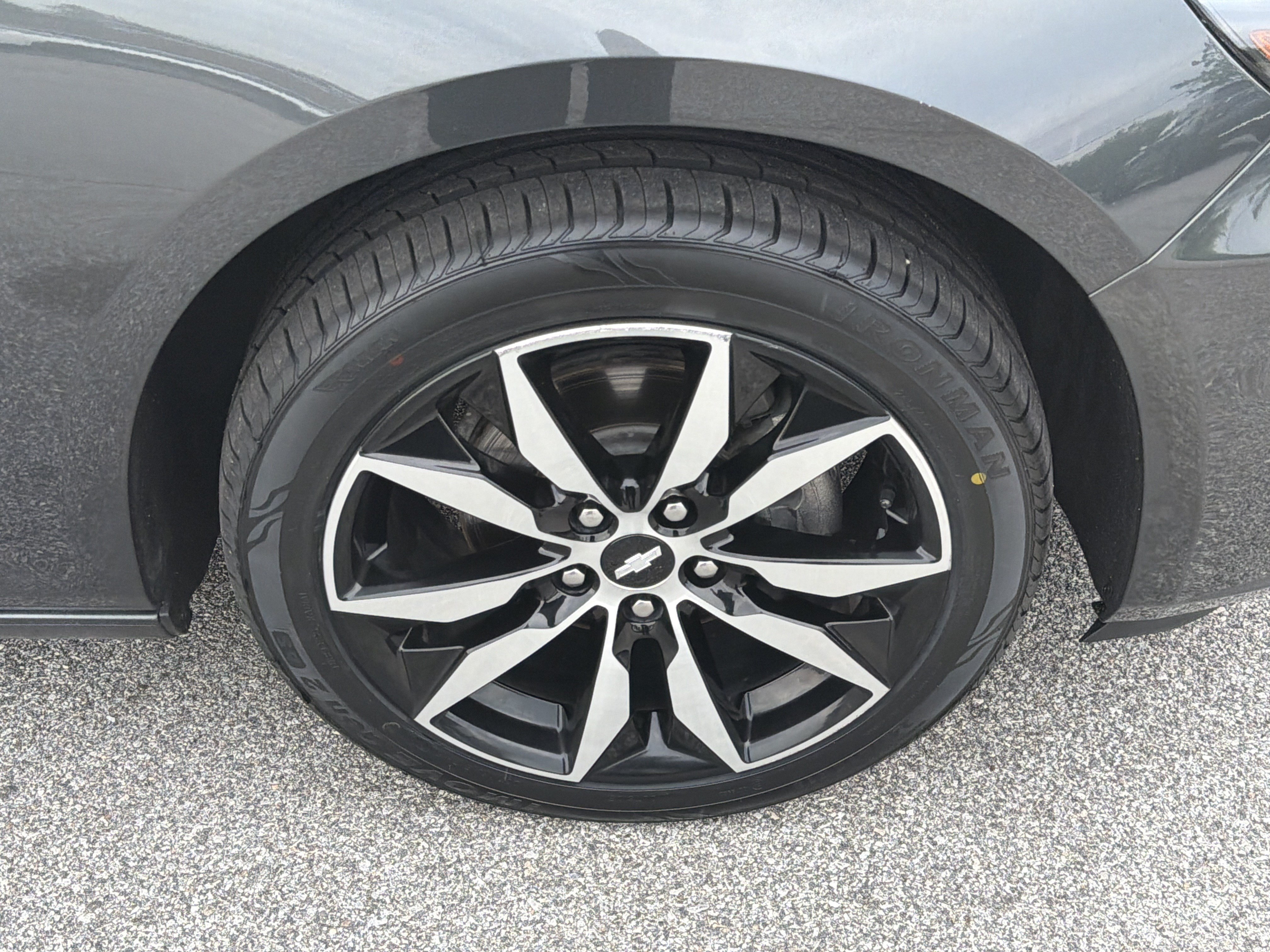 Used 2017 Chevrolet Malibu LT FWD image 60