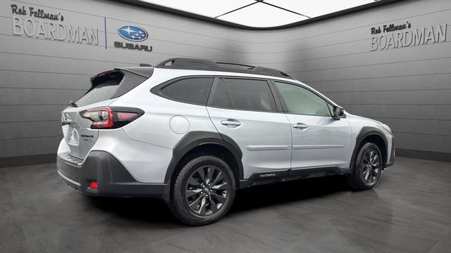 Used 2025 Subaru Outback Onyx Edition AWD/4WD image 4