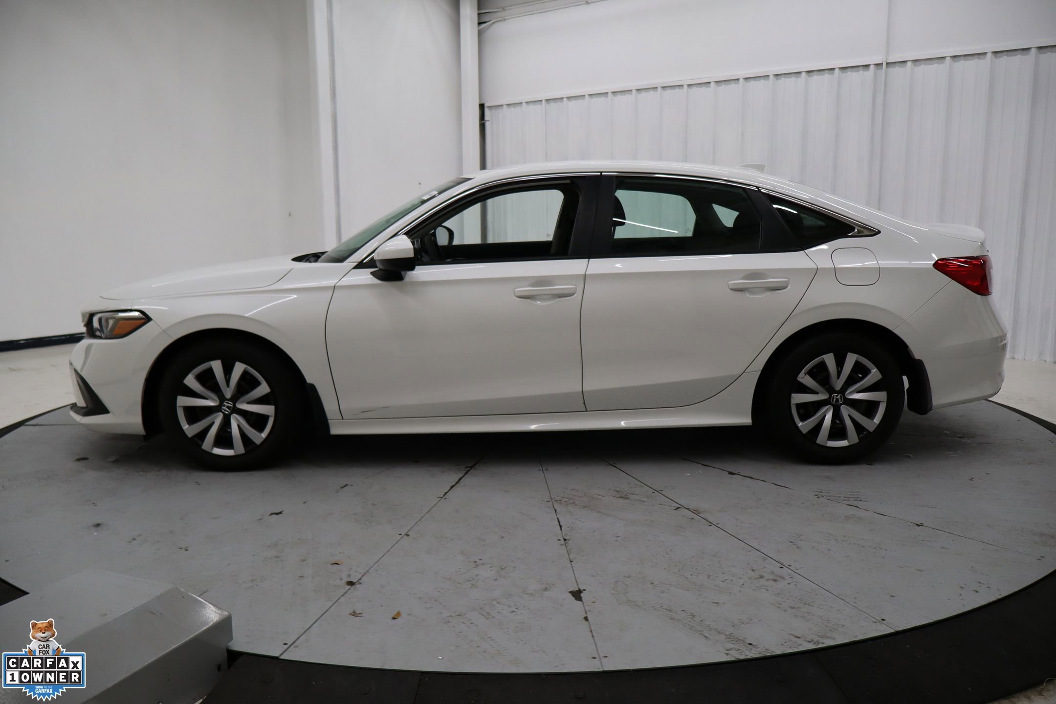 Used 2024 Honda Civic LX image 9