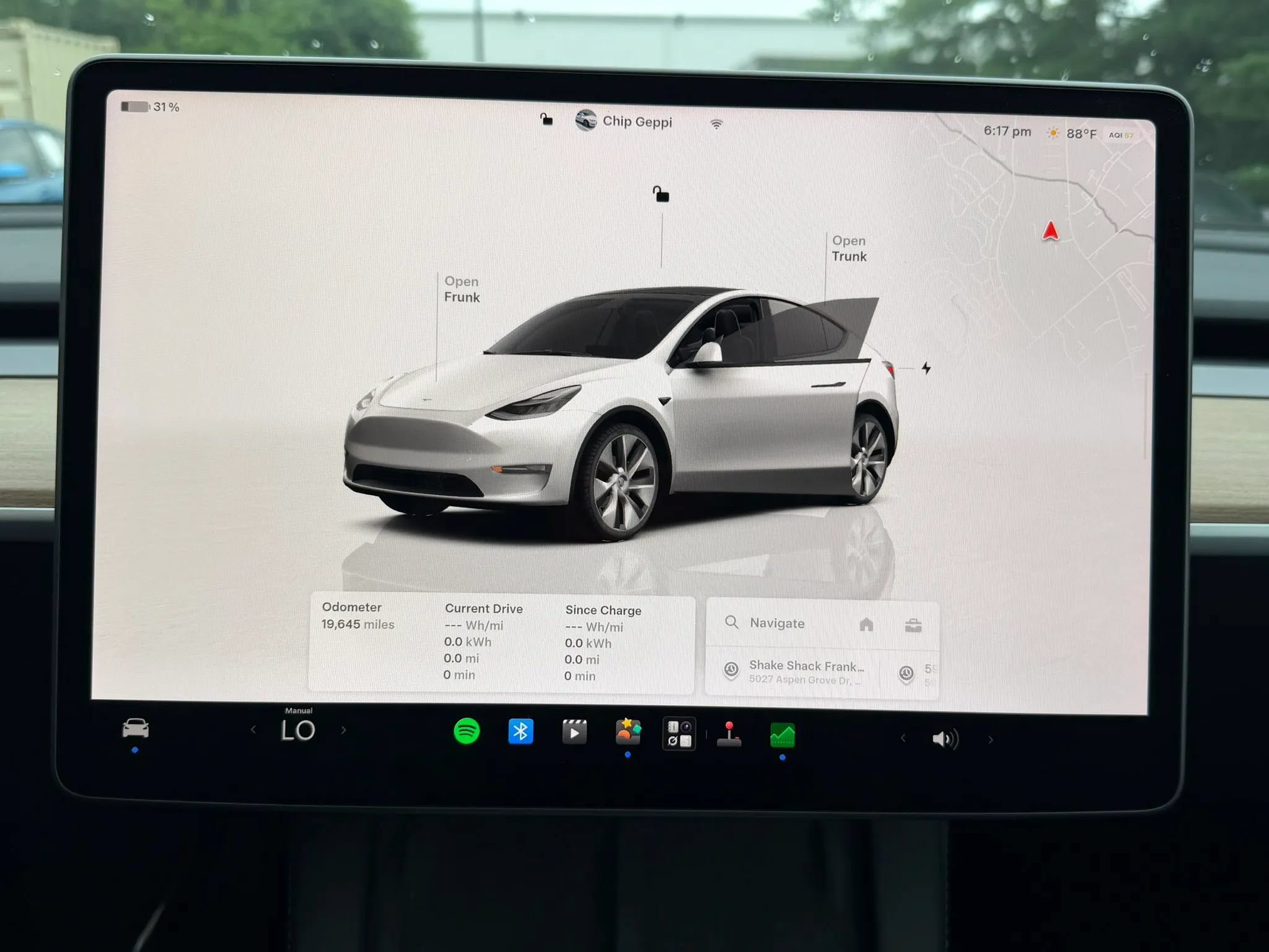 Used 2023 Tesla Model Y AWD image 24