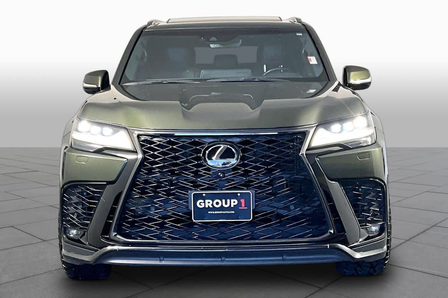 Used 2023 Lexus LX 600 F Sport w/ Accessory Package (Z1) AWD/4WD image 4