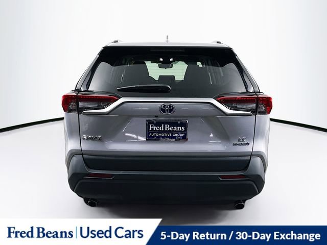Used 2022 Toyota RAV4 LE image 6