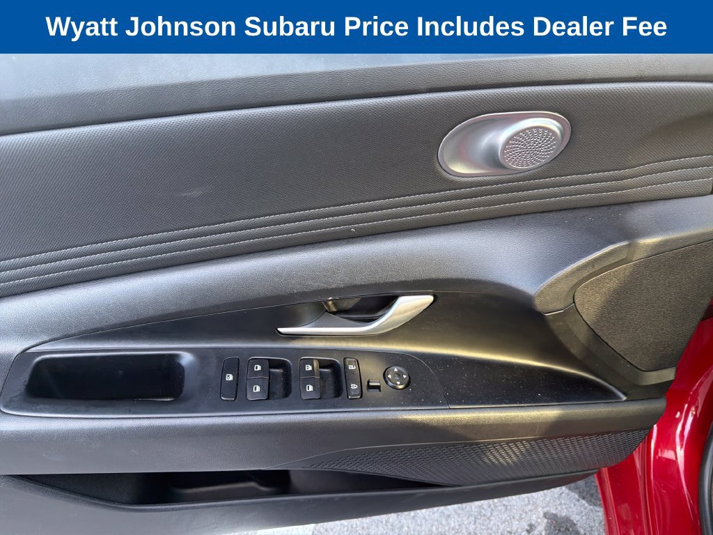Used 2025 Hyundai Elantra SEL FWD image 20