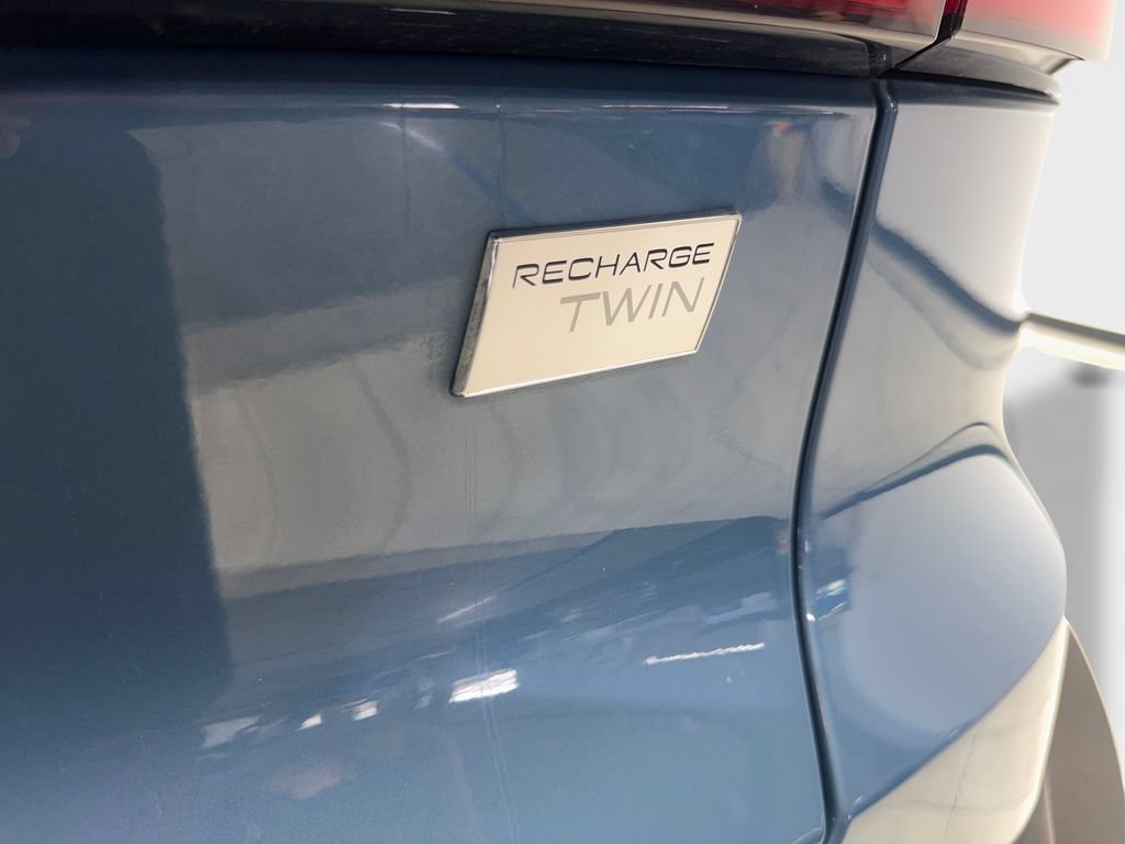 Used 2023 Volvo C40 P8 Recharge Ultimate AWD/4WD image 25