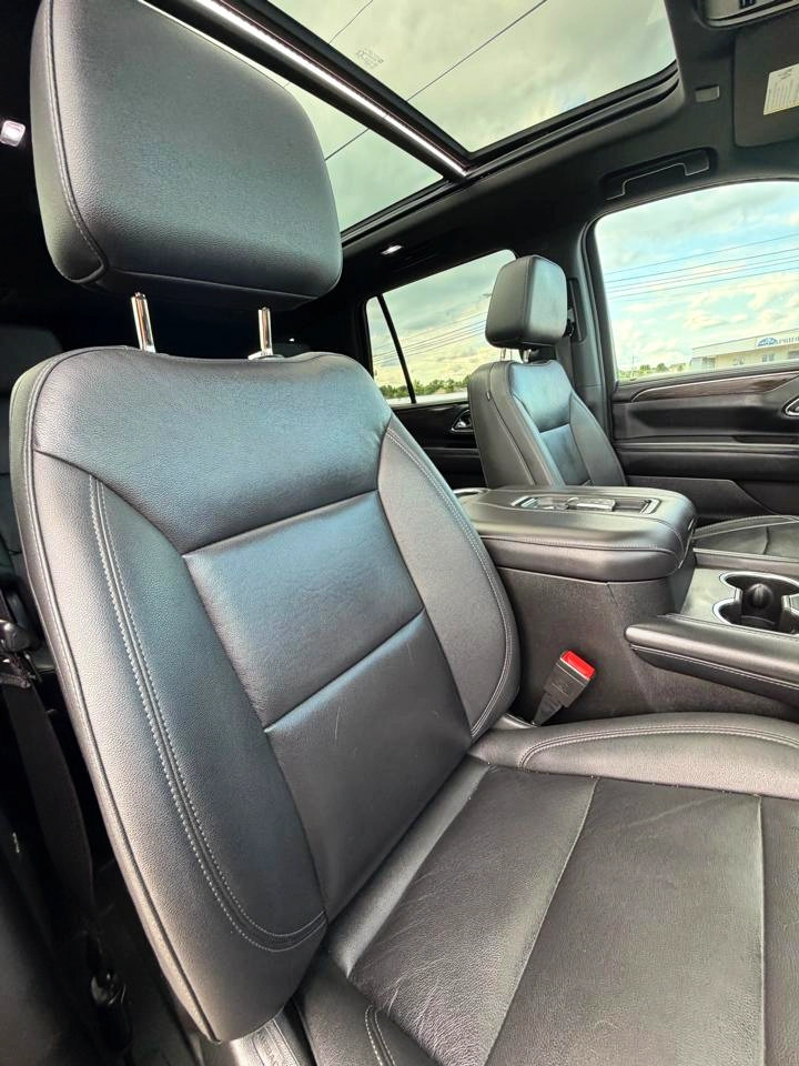 Used 2022 Chevrolet Tahoe Z71 w/ Z71 Off-Road Package AWD/4WD image 14