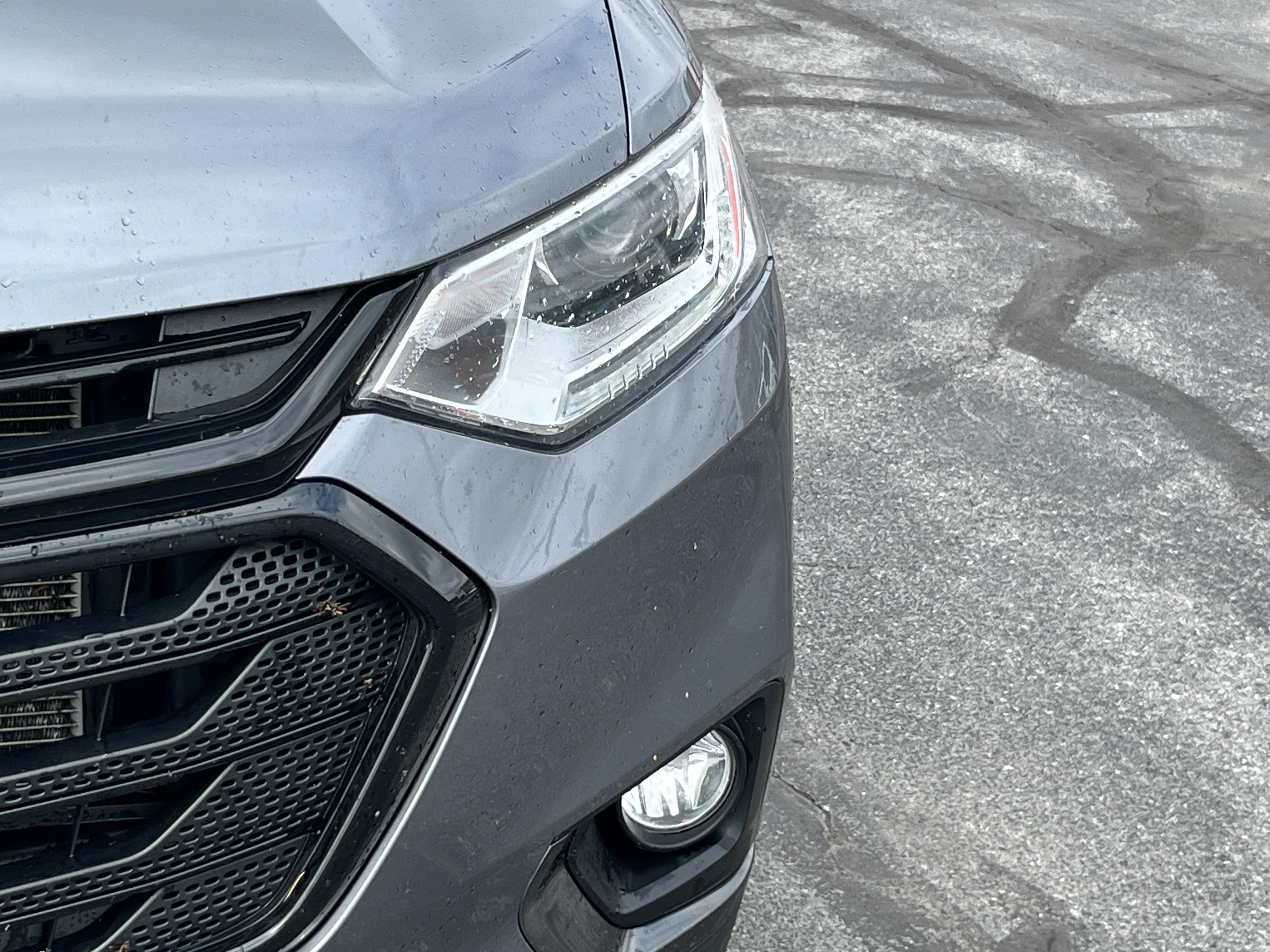 Used 2021 Chevrolet Traverse LT w/ LPO, Blackout Package AWD/4WD image 14