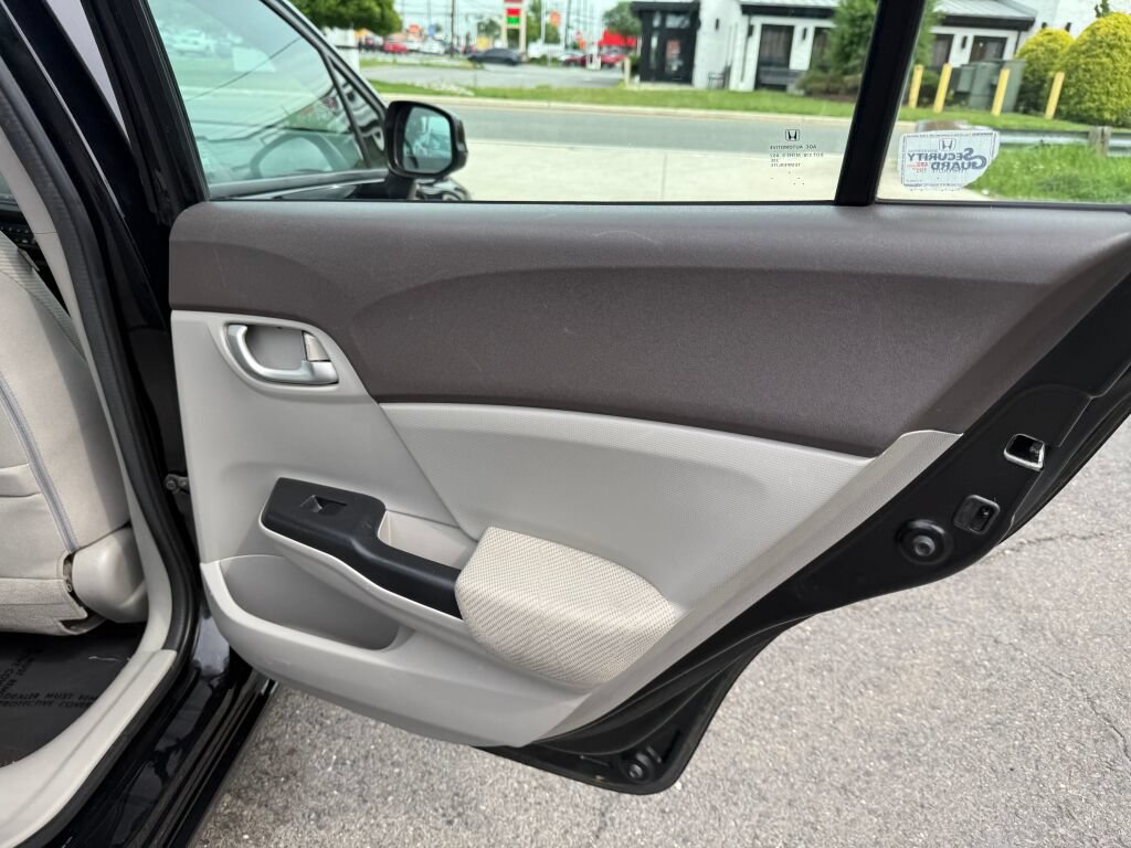 Used 2012 Honda Civic LX image 22