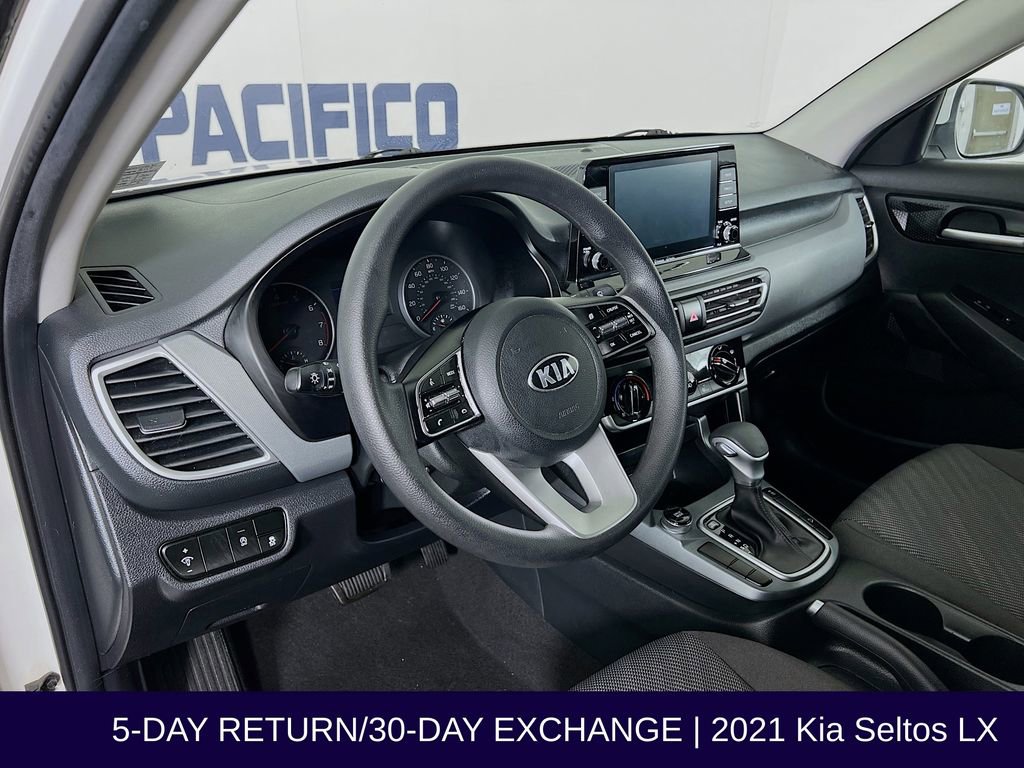 Used 2021 Kia Seltos LX image 11
