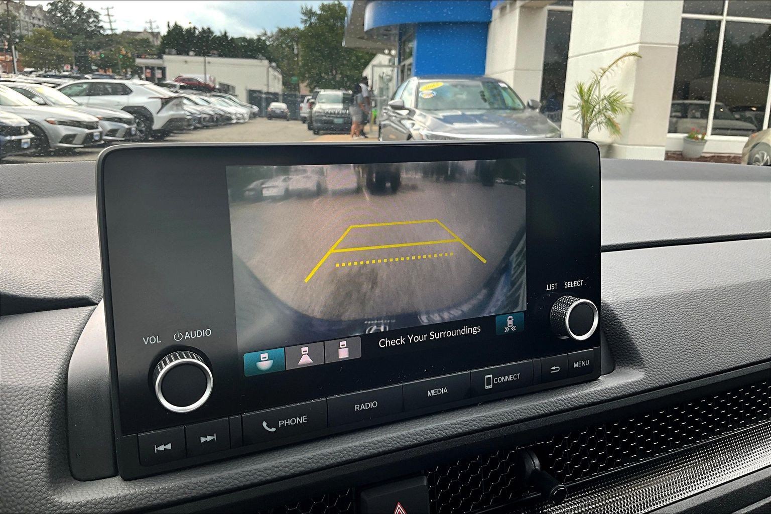 Used 2024 Honda CR-V EX image 23