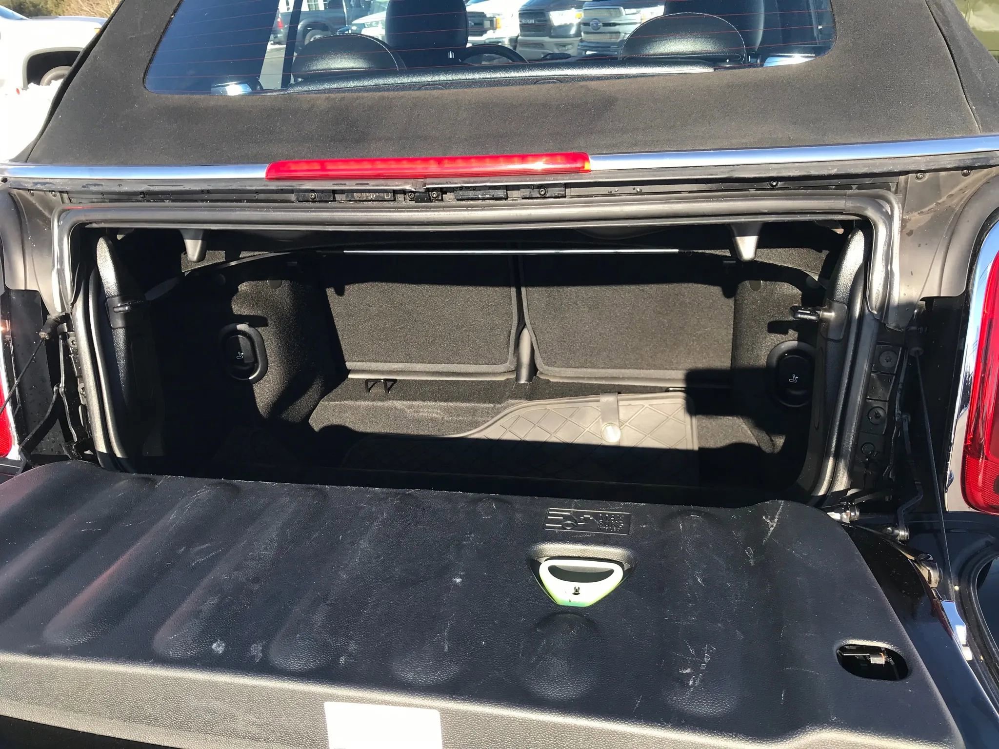 Used 2019 MINI Cooper Convertible image 39