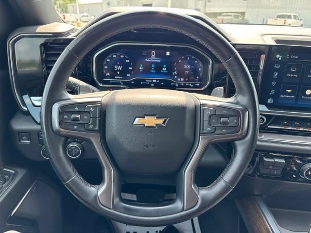 Certified 2023 Chevrolet Silverado 1500 High Country w/ High Country Premium Package AWD/4WD image 11