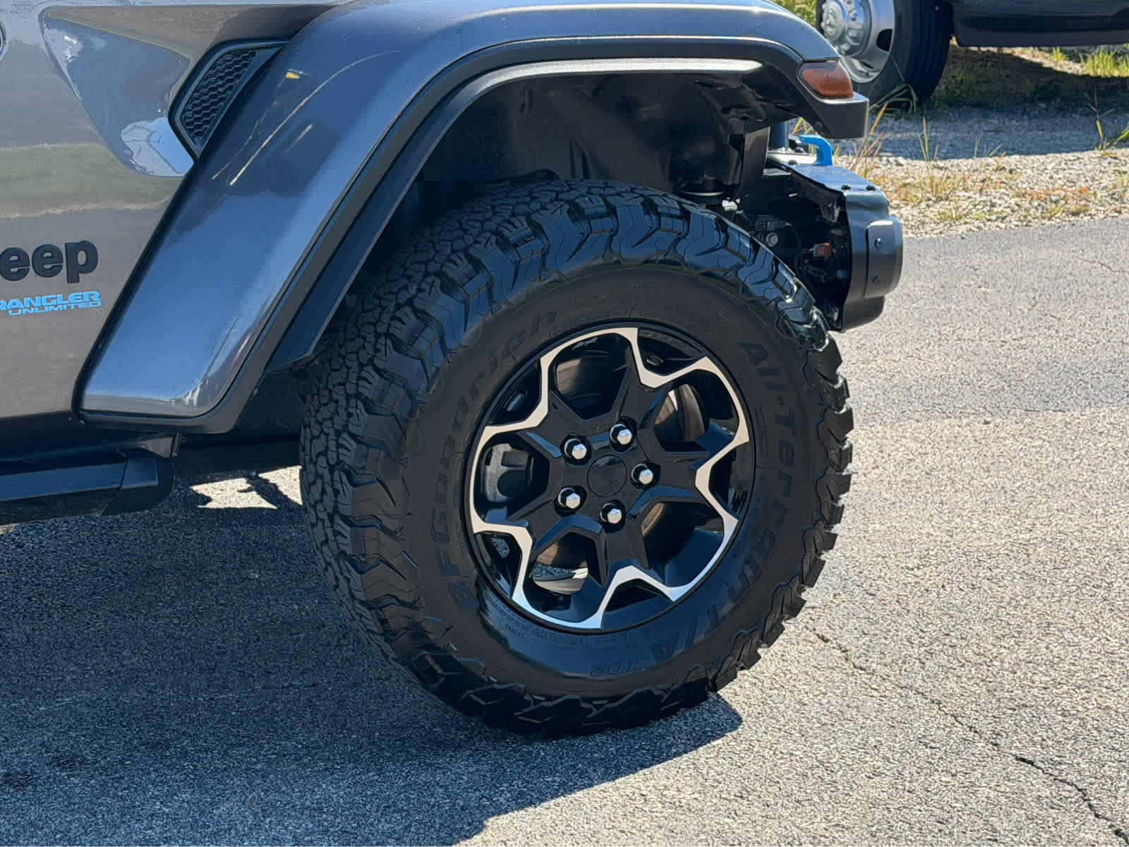 Used 2021 Jeep Wrangler Unlimited Rubicon 4xe w/ Steel Bumper Group AWD/4WD image 6