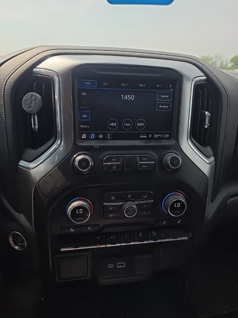 Used 2020 Chevrolet Silverado 1500 LT w/ All-Star Edition AWD/4WD image 14