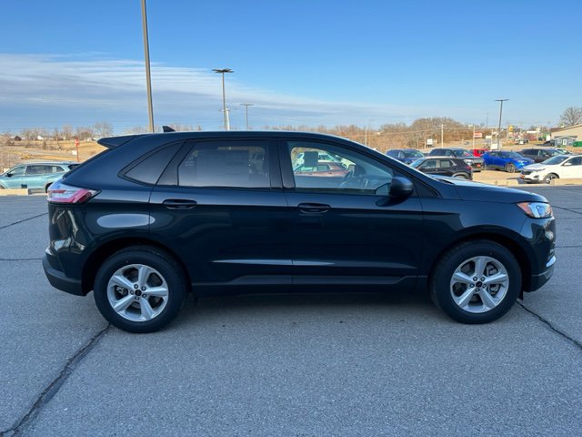 New 2023 Ford Edge SE image 4