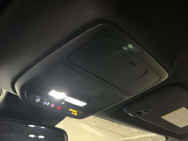 Used 2025 Buick Enclave Preferred w/ Power Package image 33