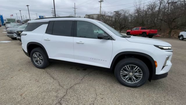 New 2026 Chevrolet Traverse LT w/ Driver Confidence Package FWD image 3