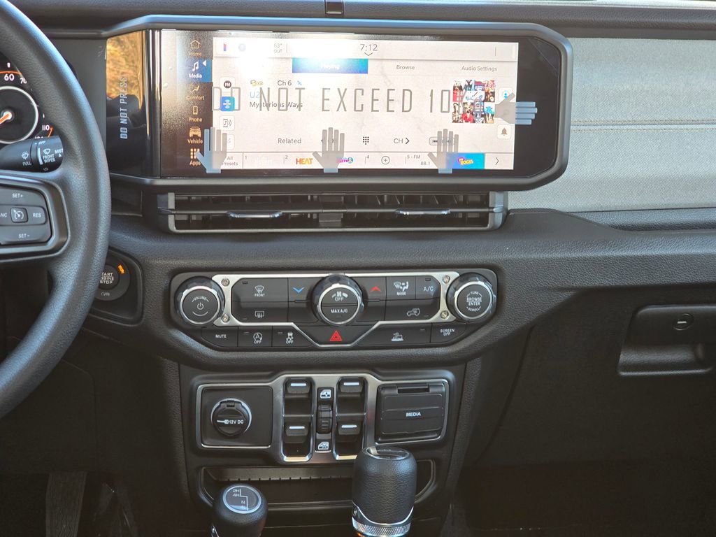 New 2026 Jeep Gladiator Sport image 31