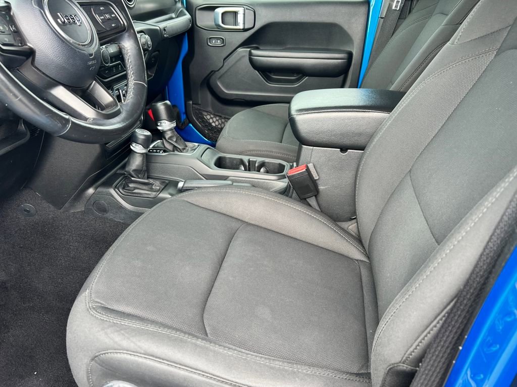 Used 2021 Jeep Gladiator Willys image 11