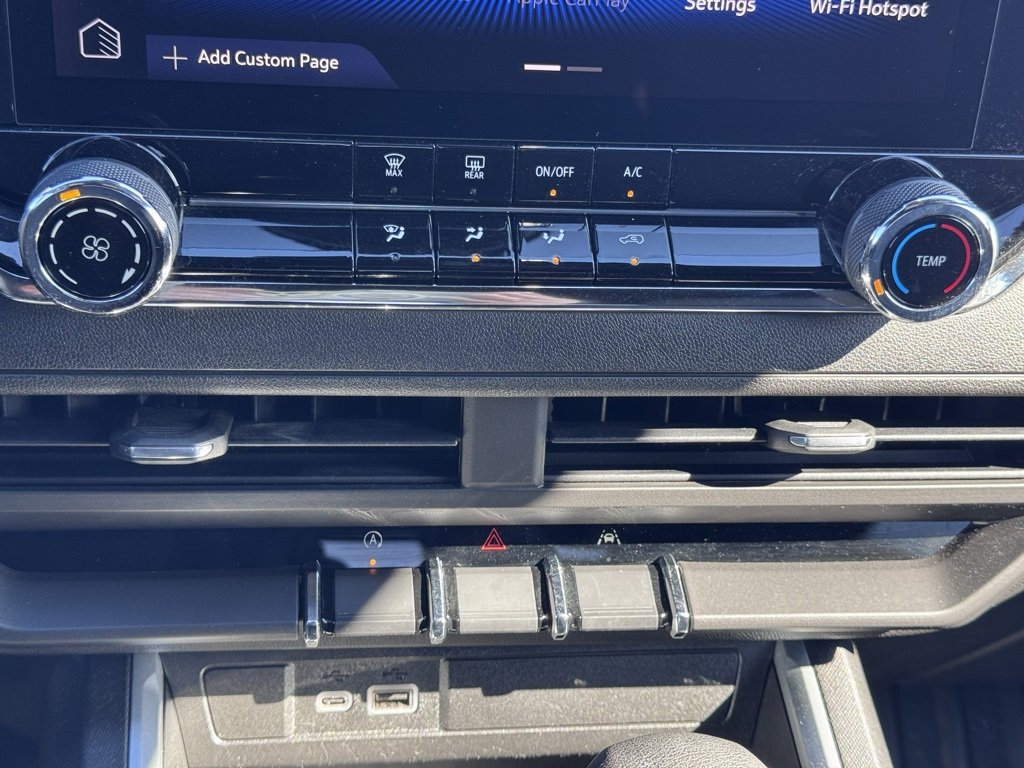 Used 2023 Chevrolet Colorado W/T image 25