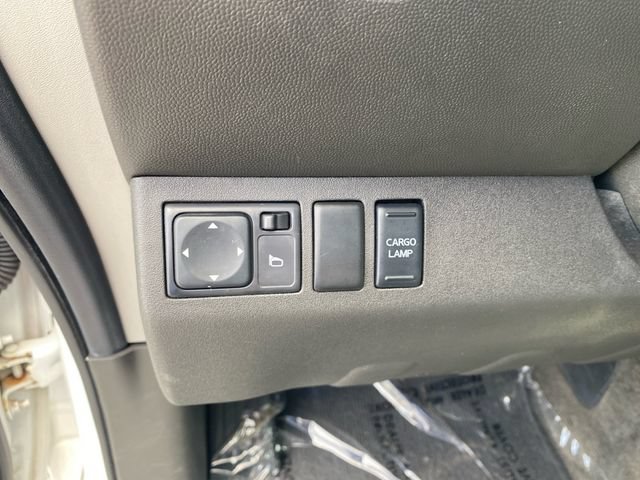 Used 2012 Nissan Frontier PRO-4X w/ Pro-4x Luxury Pkg AWD/4WD image 18