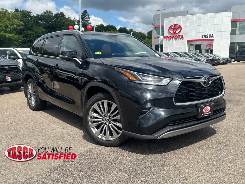 Used 2024 Toyota Highlander Platinum