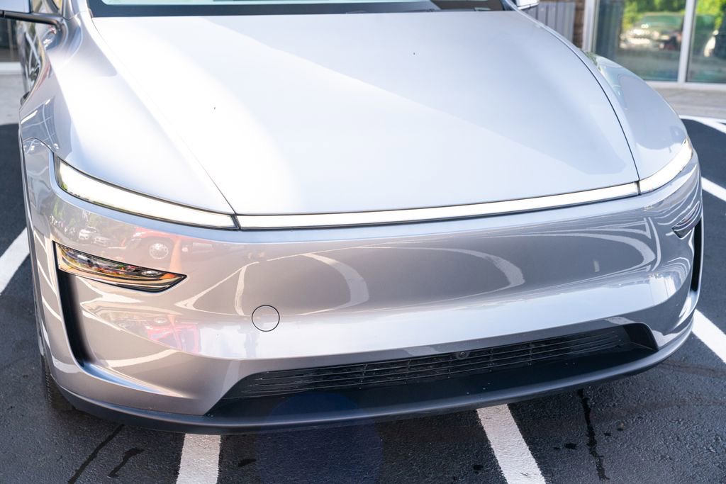 Used 2026 Tesla Model Y Long Range AWD/4WD image 5